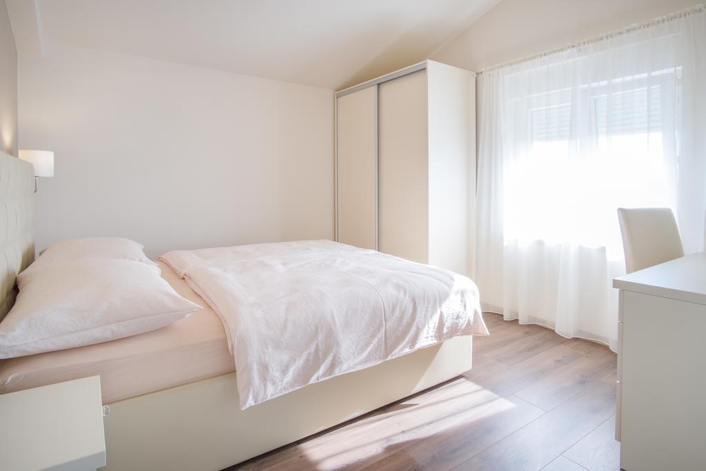 Valdesara Apartment Malinska Ngoại thất bức ảnh