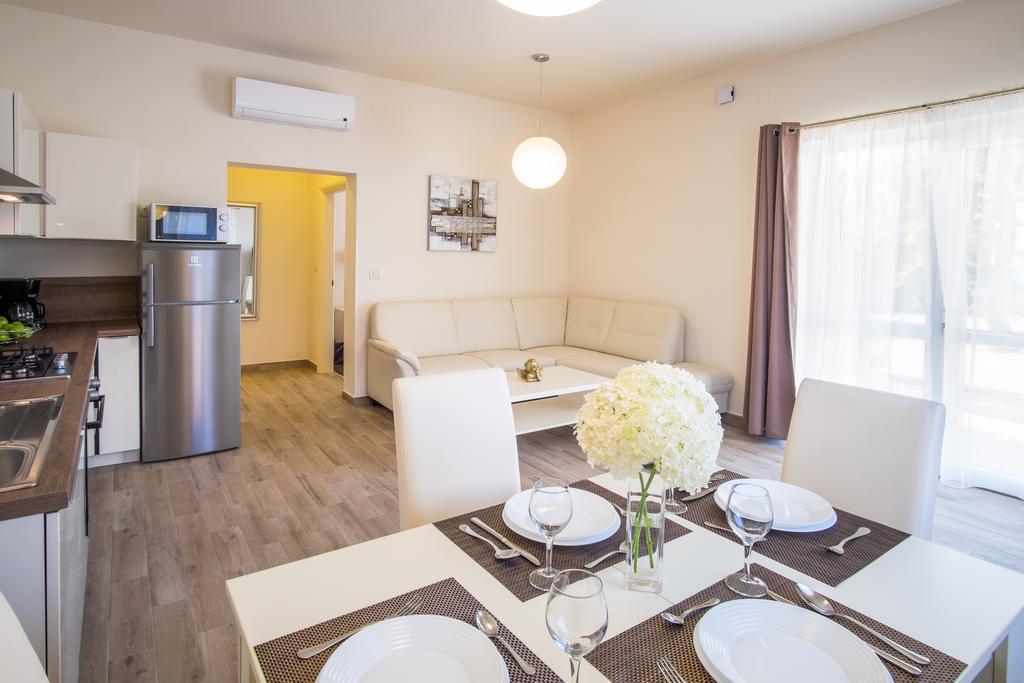 Valdesara Apartment Malinska Ngoại thất bức ảnh