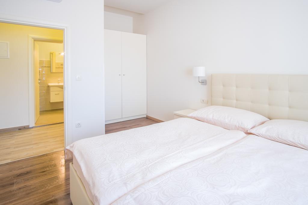 Valdesara Apartment Malinska Ngoại thất bức ảnh